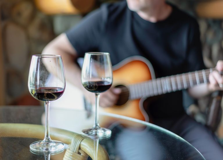 Cuando el vino empieza a sonar